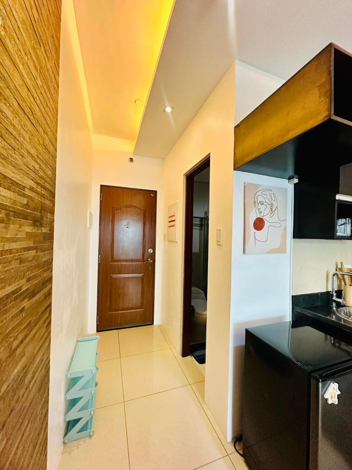 The Beacon Makati By Christine Ph Near Greenbelt Mall * Manila