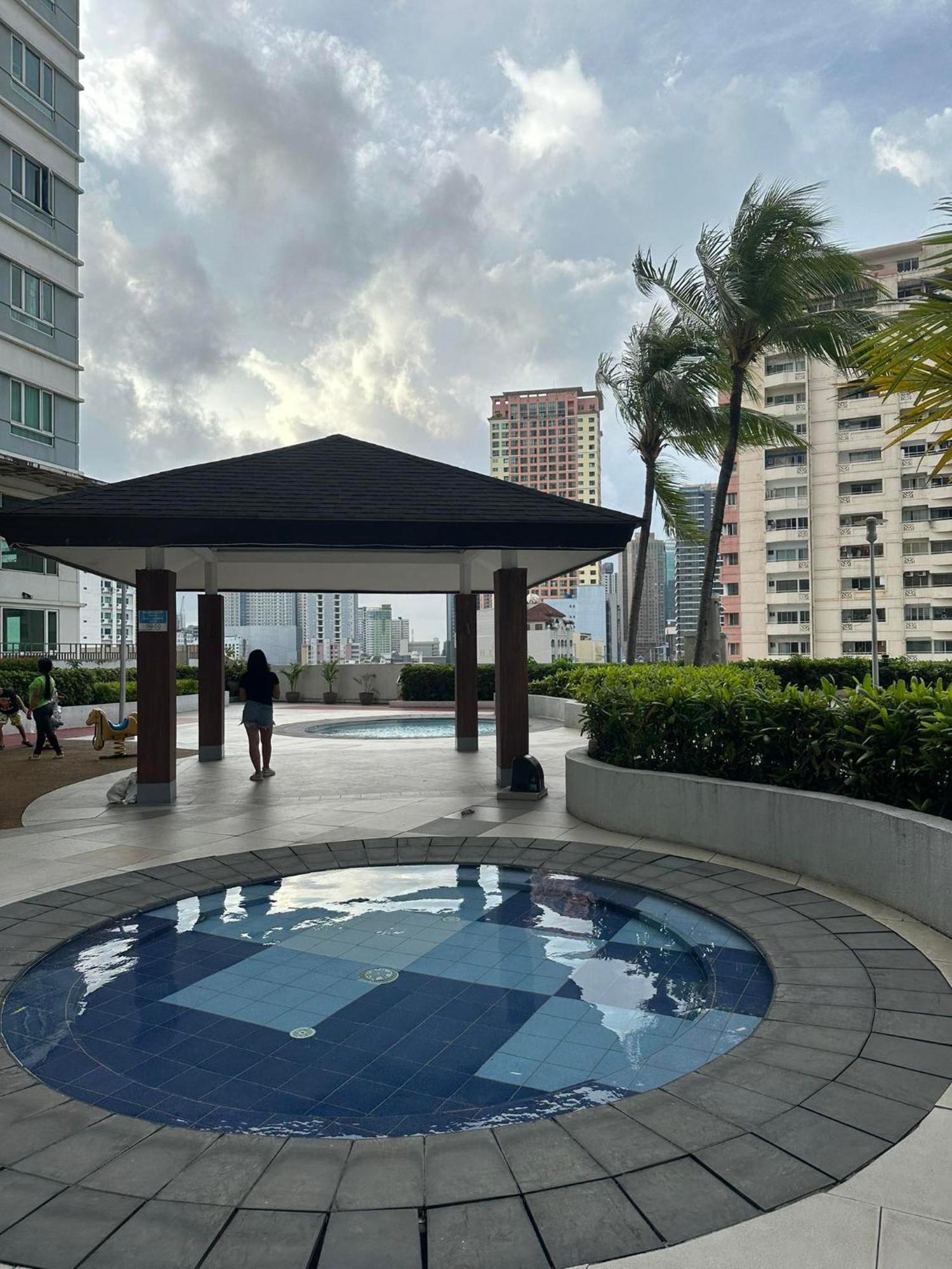 Aparthotel The Beacon Makati By Christine Ph Near Greenbelt Mall