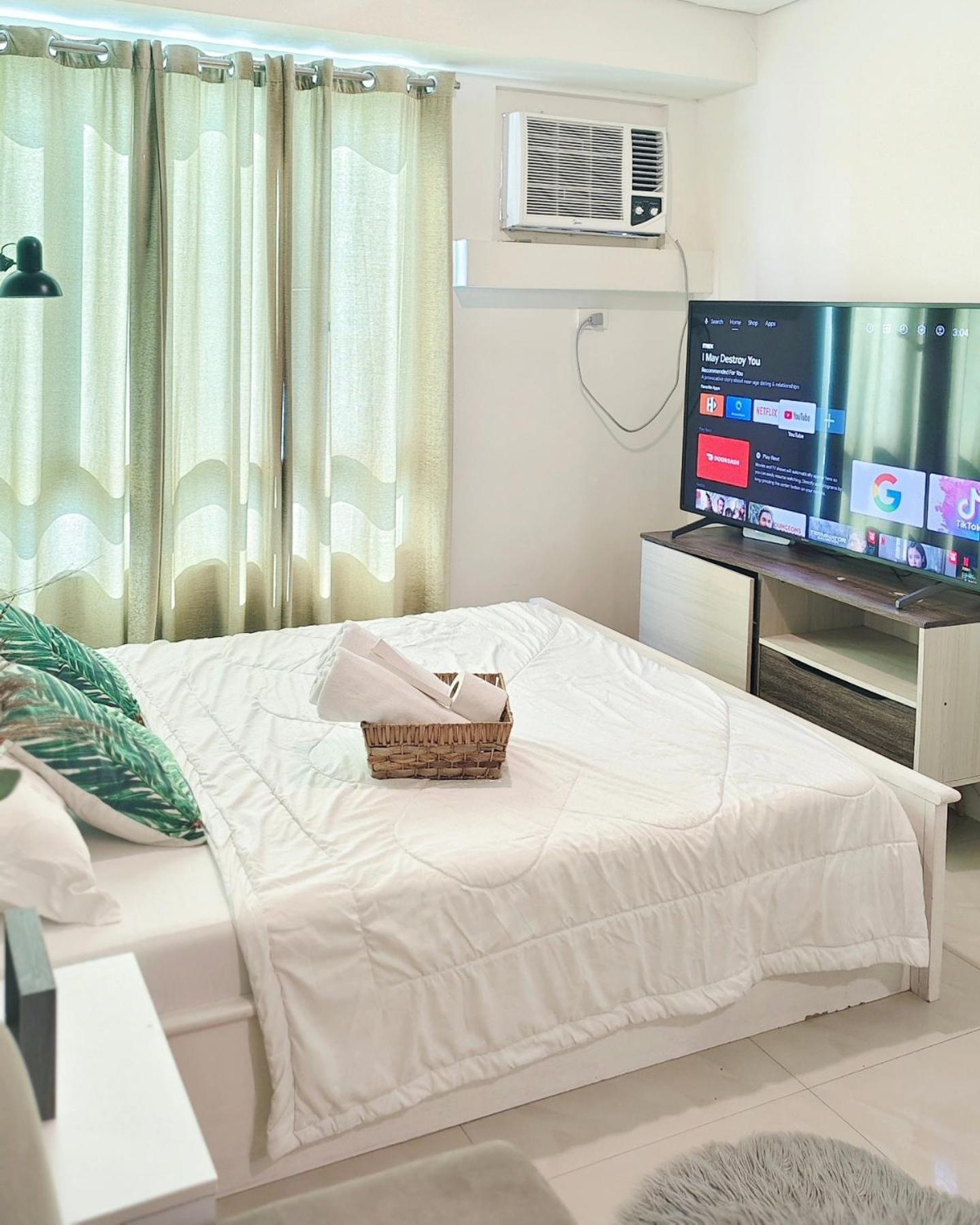 Aparthotel The Beacon Makati By Christine Ph Near Greenbelt Mall Manila